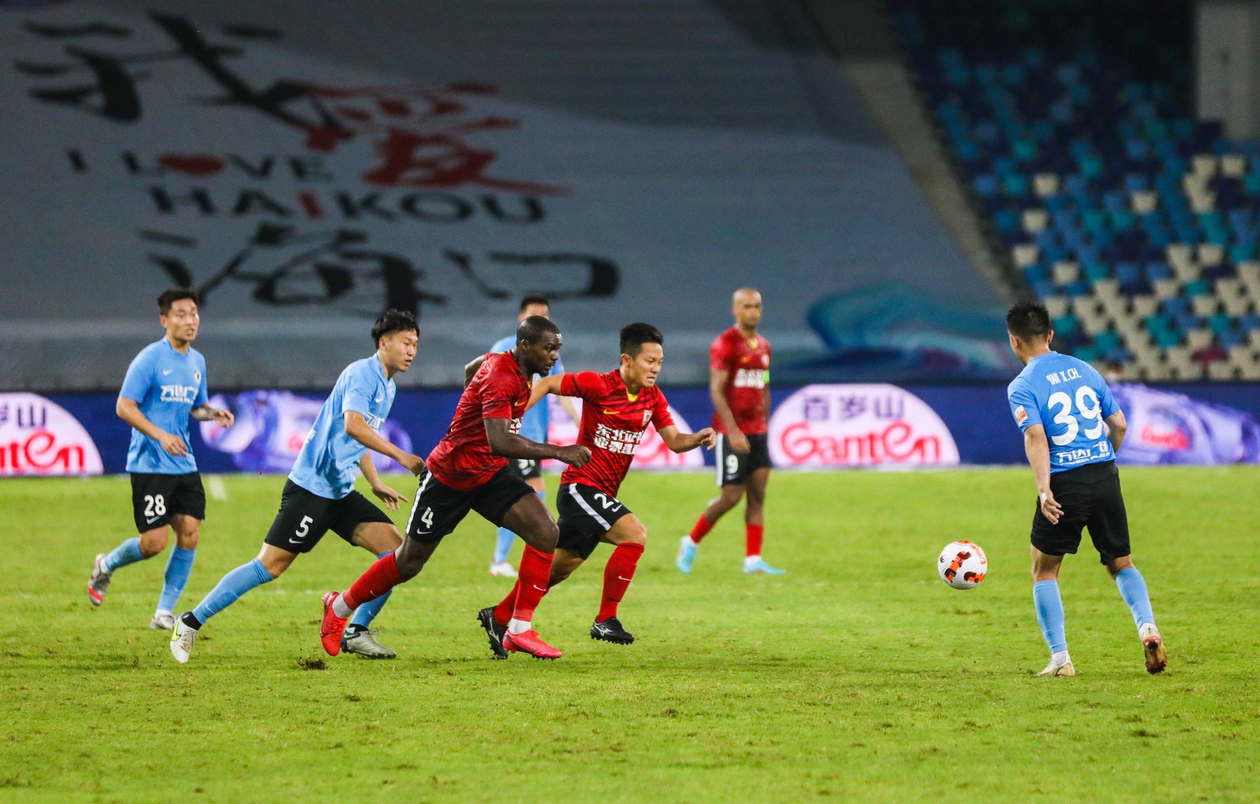 到了球队潜 到了球队潜